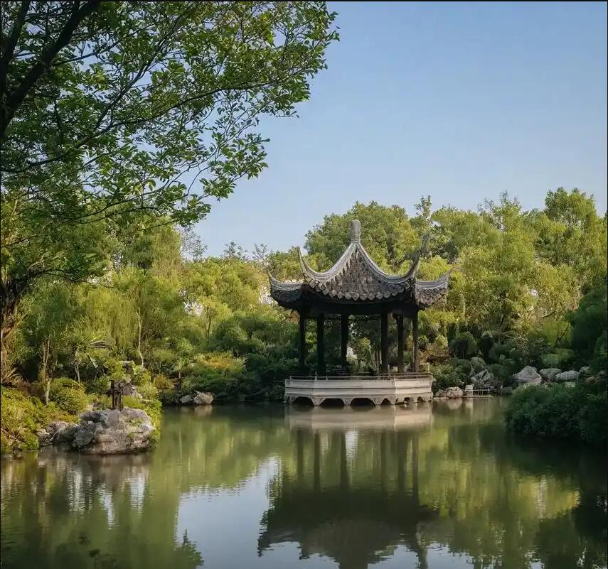 鹤岗向阳骤变土建有限公司