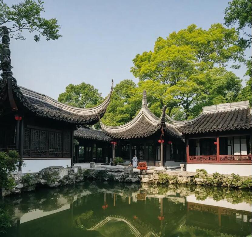 鹤岗向阳骤变土建有限公司